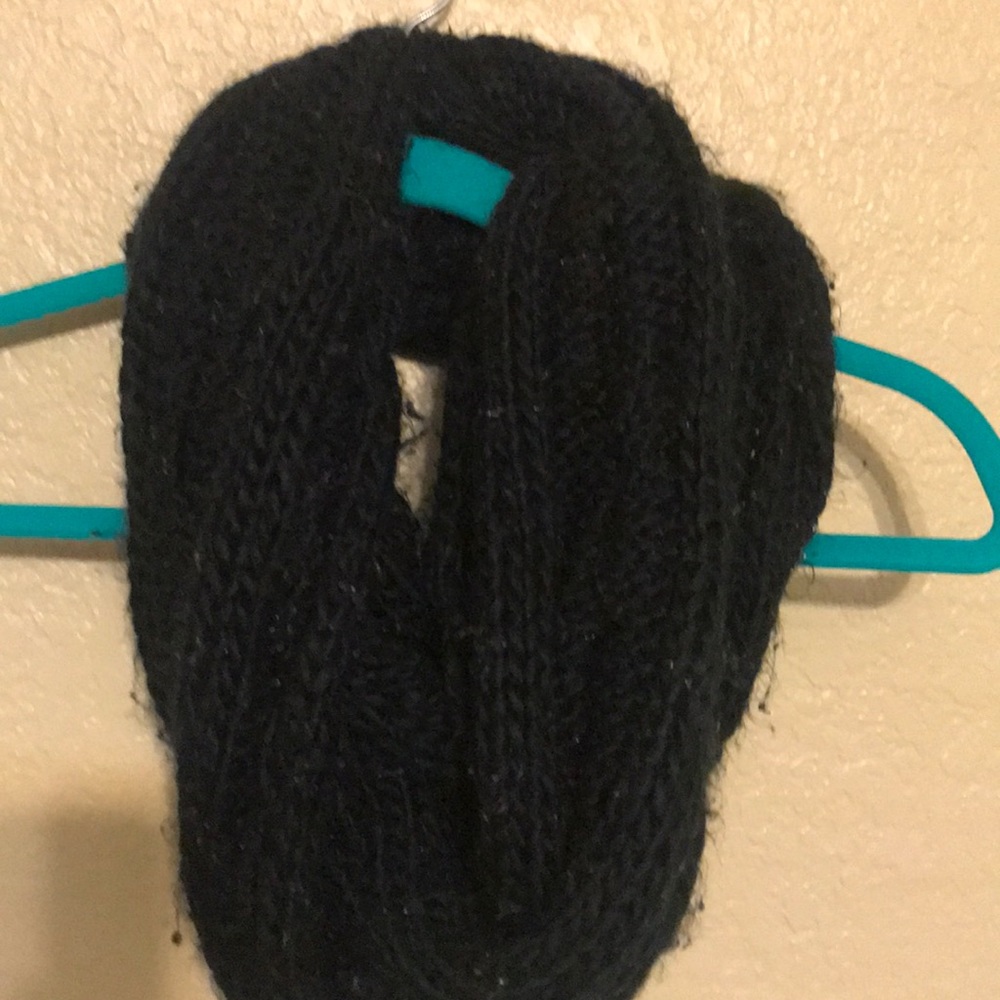 Woven scarf/wrap.